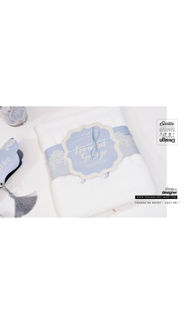 Trusou botez baieti personalizat prin brodare cu numele bebelusului, Lacy Ski 14